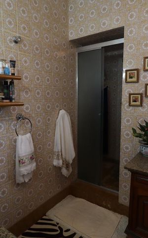 Casa à venda com 650m², 5 quartos e 6 vagasBaneheiro da suíte 2