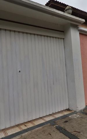 Casa à venda com 650m², 5 quartos e 6 vagasFachada