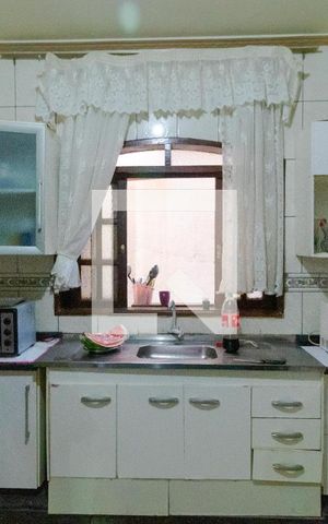 Casa à venda com 174m², 3 quartos e 5 vagas Casa à venda com 174m², 3 quartos e 5 vagasCozinha