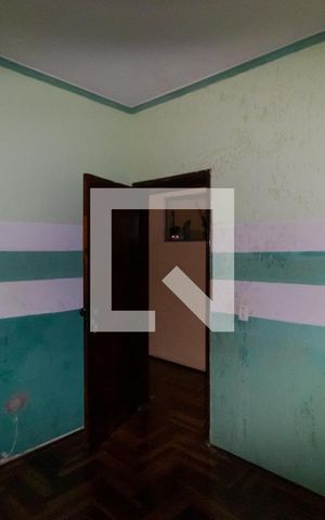 Casa à venda com 174m², 3 quartos e 5 vagas Casa à venda com 174m², 3 quartos e 5 vagasQuarto 01