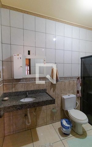 Casa à venda com 174m², 3 quartos e 5 vagas Casa à venda com 174m², 3 quartos e 5 vagasBanheiro da Suíte