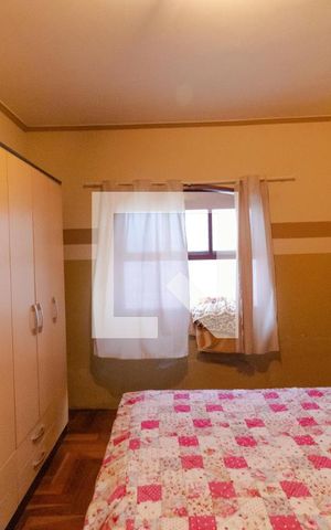 Casa à venda com 174m², 3 quartos e 5 vagas Casa à venda com 174m², 3 quartos e 5 vagasSuíte
