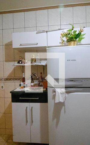 Casa à venda com 174m², 3 quartos e 5 vagas Casa à venda com 174m², 3 quartos e 5 vagasCozinha