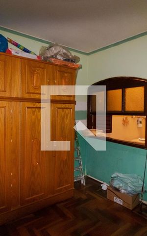Casa à venda com 174m², 3 quartos e 5 vagas Casa à venda com 174m², 3 quartos e 5 vagasQuarto 01