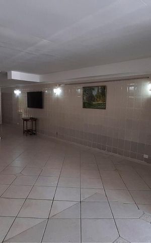Casa à venda com 350m², 4 quartos e 4 vagasGaragem
