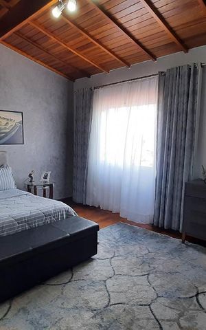 Casa à venda com 350m², 4 quartos e 4 vagasSuite 3