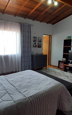 Casa à venda com 350m², 4 quartos e 4 vagasSuite 3