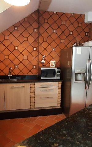 Casa à venda com 350m², 4 quartos e 4 vagasArea Gourmet