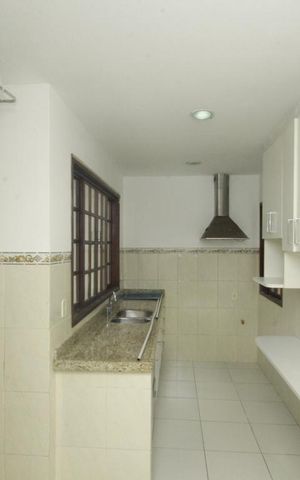 Casa à venda com 350m², 5 quartos e 1 vagaCozinha 2