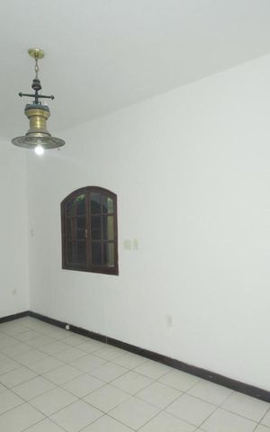 Casa à venda com 350m², 5 quartos e 1 vagaSala - Andar 1