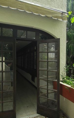 Casa à venda com 350m², 5 quartos e 1 vagaEscada Terraço