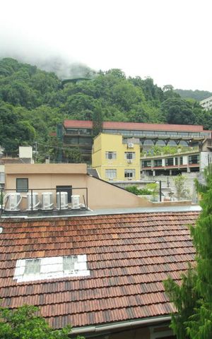Casa à venda com 350m², 5 quartos e 1 vagaVista