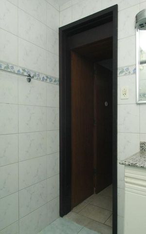 Casa à venda com 350m², 5 quartos e 1 vagaBanheiro da Suíte