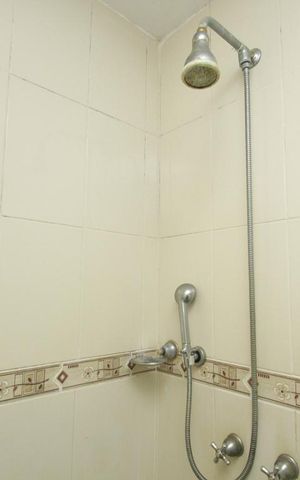 Casa à venda com 350m², 5 quartos e 1 vagaBanheiro 5