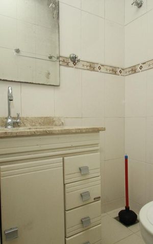Casa à venda com 350m², 5 quartos e 1 vagaBanheiro 5