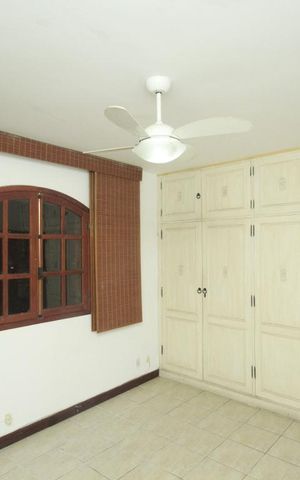 Casa à venda com 350m², 5 quartos e 1 vagaQuarto 5 Suíte