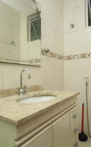 Casa à venda com 350m², 5 quartos e 1 vagaBanheiro 5