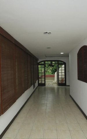Casa à venda com 350m², 5 quartos e 1 vagaSala - Andar 2