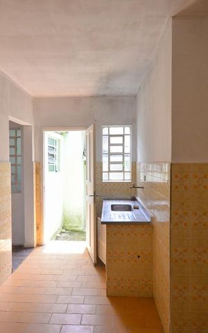 Casa para alugar com 40m², 1 quarto e sem vaga Casa para alugar com 40m², 1 quarto e sem vagaCozinha