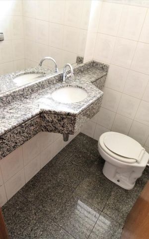 Casa à venda com 120m², 2 quartos e sem vagaLavabo 