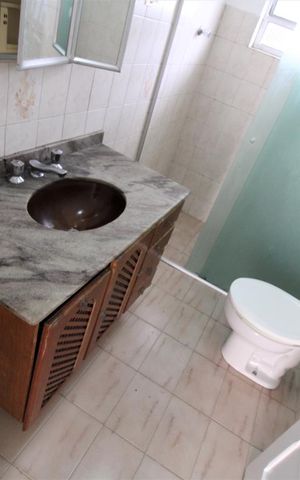 Casa à venda com 120m², 2 quartos e sem vagaBanheiro 