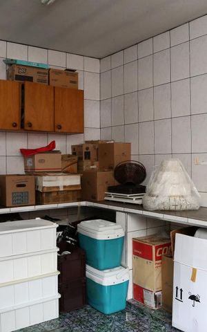 Casa à venda com 310m², 4 quartos e 3 vagasCozinha 