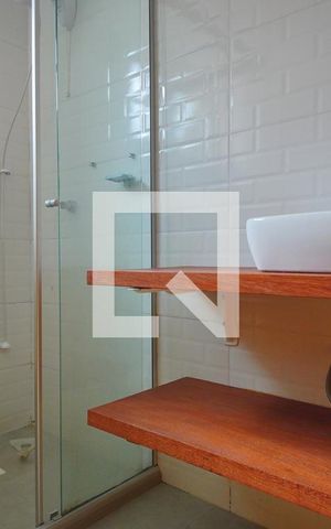 Apartamento à venda com 65m², 2 quartos e 1 vagaBanheiro Corredor