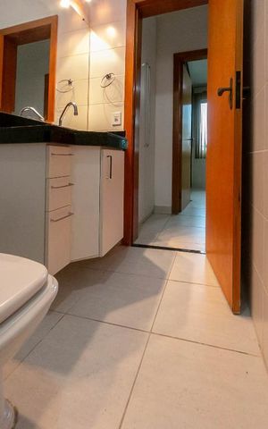 Casa de condomínio à venda com 68m², 2 quartos e 1 vagaBanheiro Social