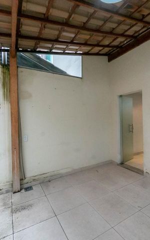 Casa de condomínio à venda com 68m², 2 quartos e 1 vagaÁrea de Serviço