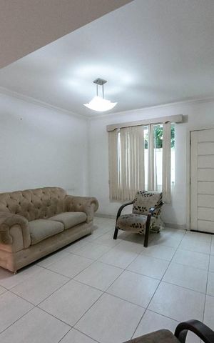 Casa de condomínio à venda com 68m², 2 quartos e 1 vagaSala