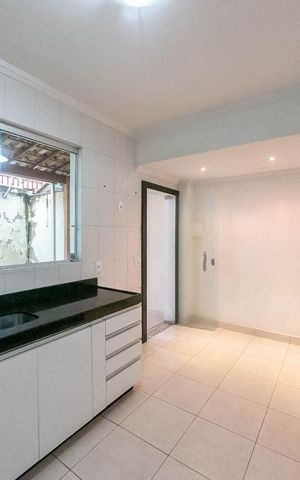 Casa de condomínio à venda com 68m², 2 quartos e 1 vagaCozinha