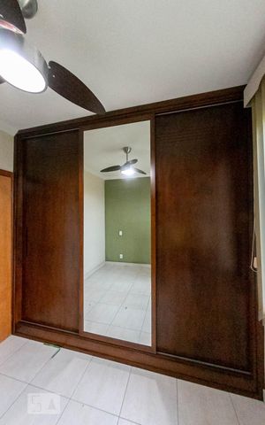 Casa de condomínio à venda com 68m², 2 quartos e 1 vagaQuarto 2