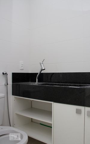 Apartamento à venda com 76m², 3 quartos e 1 vagaBanheiro - Suíte