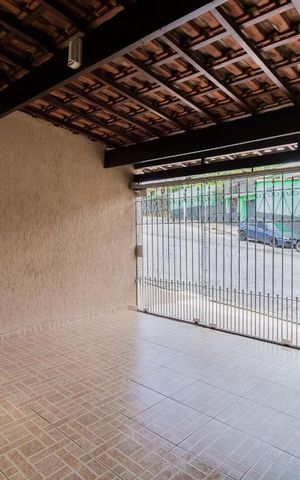 Casa à venda com 120m², 2 quartos e 2 vagas Casa à venda com 120m², 2 quartos e 2 vagasGaragem