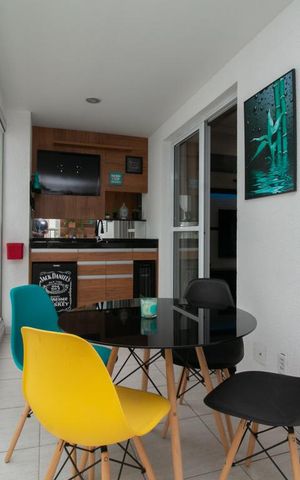 Apartamento à venda com 75m², 2 quartos e 2 vagas Apartamento à venda com 75m², 2 quartos e 2 vagasVaranda
