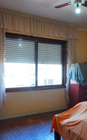 Casa à venda com 233m², 3 quartos e 3 vagasQuarto 2