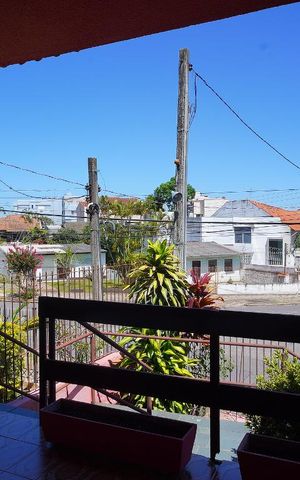 Casa à venda com 233m², 3 quartos e 3 vagasSala - Vista