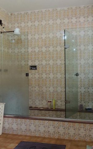 Casa à venda com 645m², 4 quartos e 5 vagasBanheiro da Suíte 4