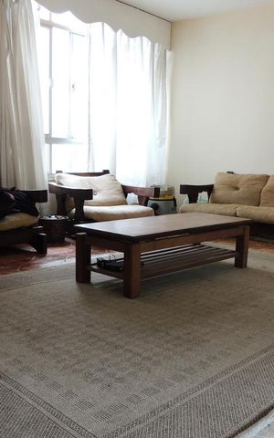 Casa à venda com 645m², 4 quartos e 5 vagasSala 1
