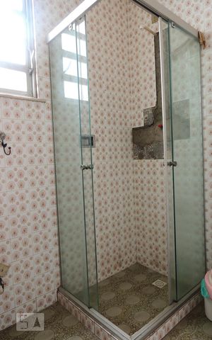Casa à venda com 645m², 4 quartos e 5 vagasBanheiro da Suíte 3