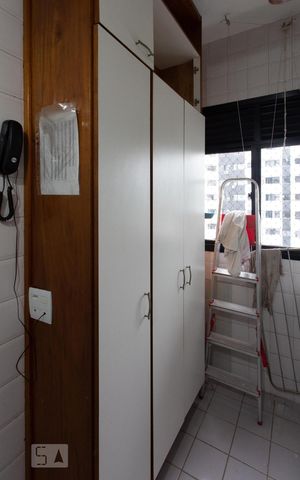 Apartamento à venda com 70m², 2 quartos e 2 vagasCozinha e Área de Serviço