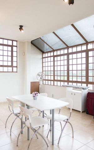 Casa à venda com 351m², 4 quartos e 4 vagas Casa à venda com 351m², 4 quartos e 4 vagasSalão de Festas