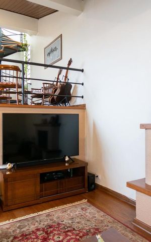 Casa à venda com 351m², 4 quartos e 4 vagas Casa à venda com 351m², 4 quartos e 4 vagasSala de Estar
