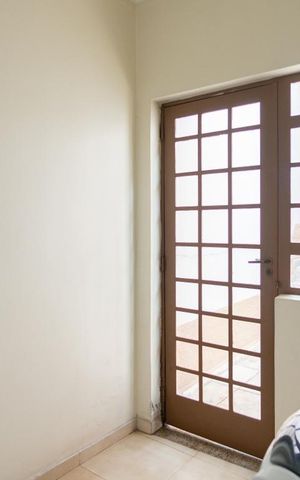 Casa à venda com 351m², 4 quartos e 4 vagas Casa à venda com 351m², 4 quartos e 4 vagasQuarto de Serviço