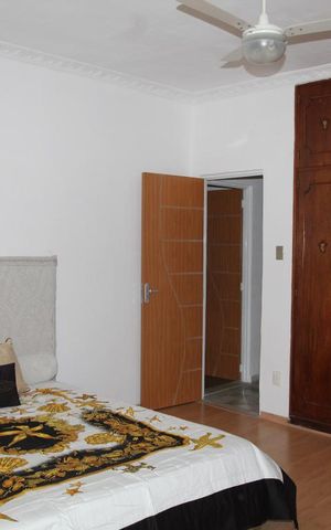 Casa à venda com 233m², 4 quartos e 1 vagaQuarto 1