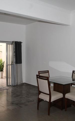 Casa à venda com 233m², 4 quartos e 1 vagaCopa