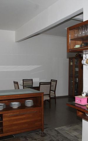 Casa à venda com 233m², 4 quartos e 1 vagaCozinha