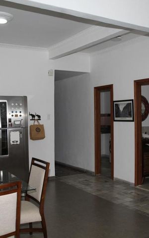 Casa à venda com 233m², 4 quartos e 1 vagaCopa
