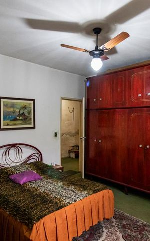 Casa à venda com 252m², 2 quartos e 5 vagasQuarto 2 - Suíte
