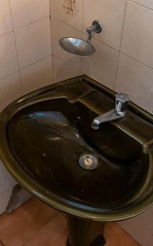 Casa à venda com 252m², 2 quartos e 5 vagasBanheiro da Suíte
